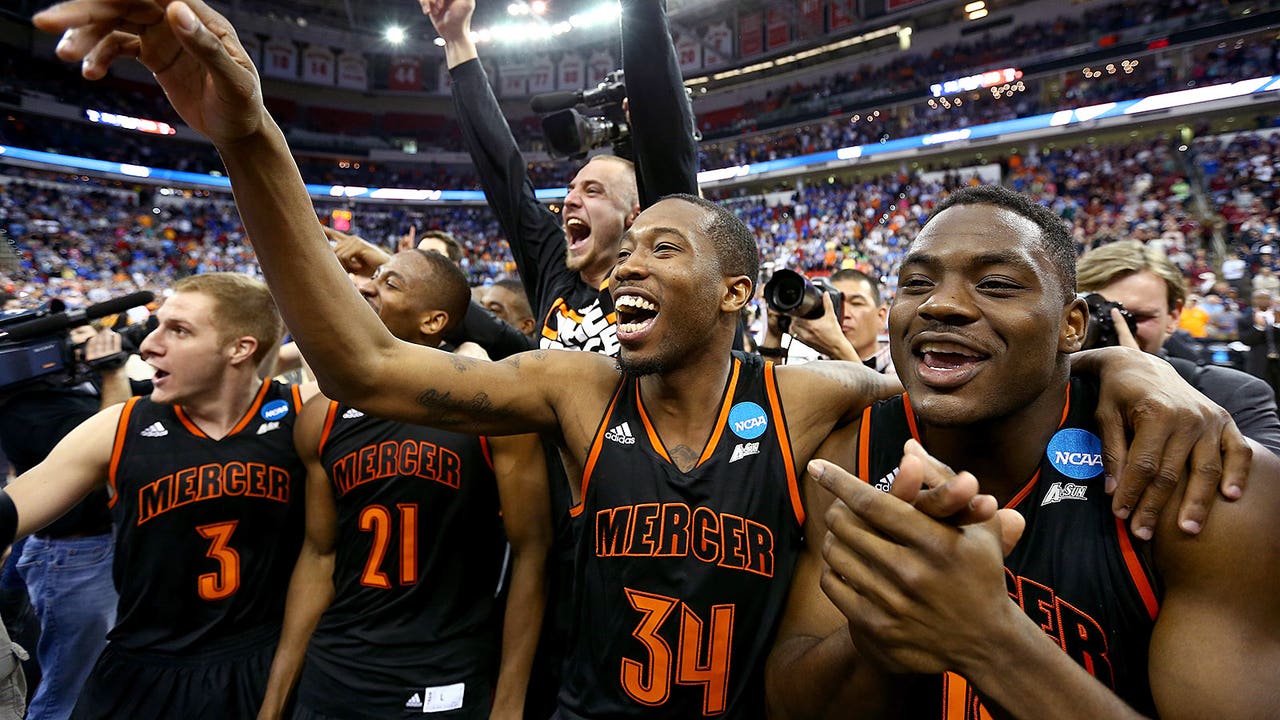 For Mercer, healing, mourning after Bryan's death begins one way: Together